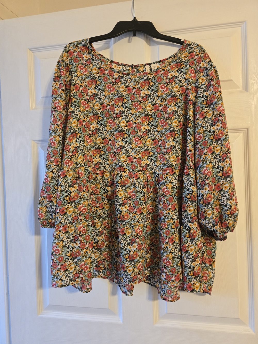 Woman's Floral Peasant Blouse